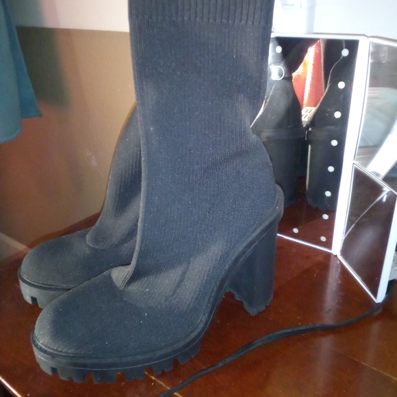 Size 38 Zara boot heels - Picture 4 of 4